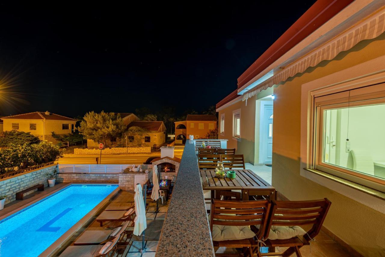 Villa Karmen - Poolhouse Vir Esterno foto