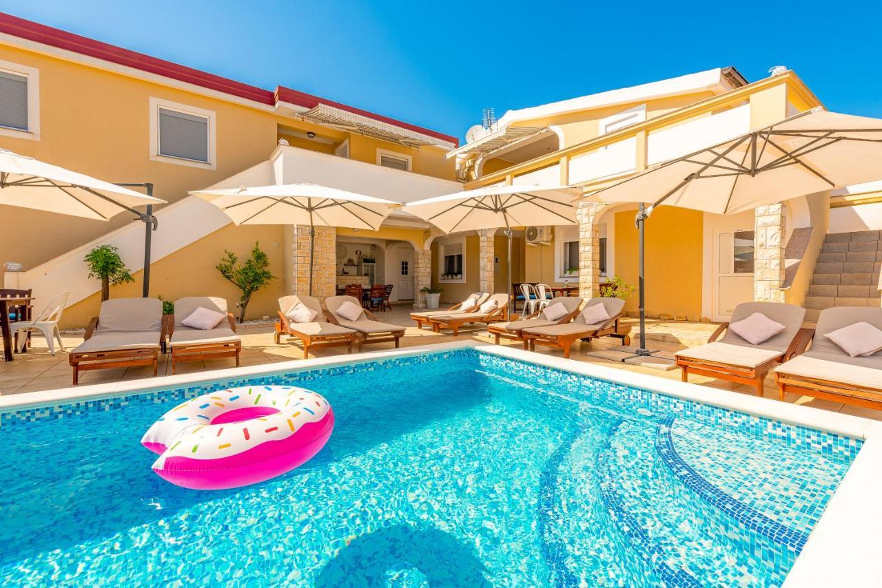 Villa Karmen - Poolhouse Vir Esterno foto