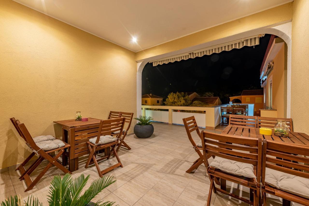 Villa Karmen - Poolhouse Vir Esterno foto