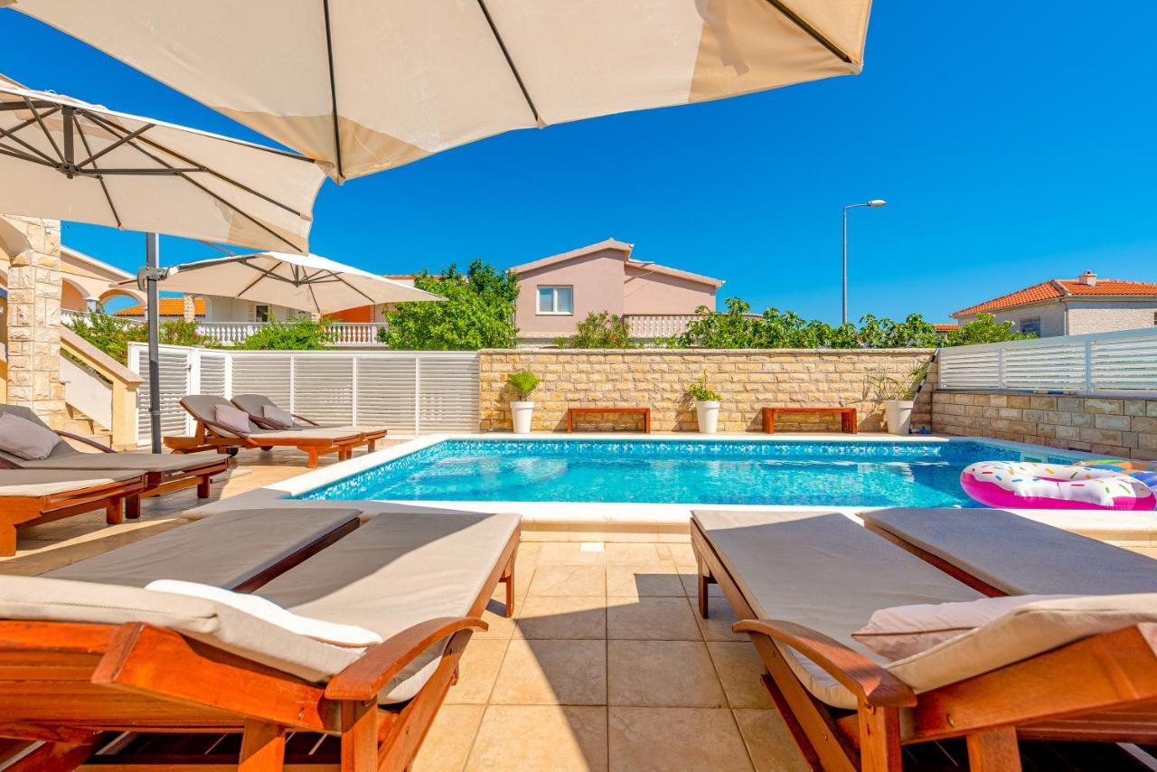 Villa Karmen - Poolhouse Vir Esterno foto