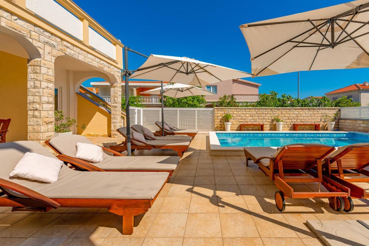 Villa Karmen - Poolhouse Vir Esterno foto